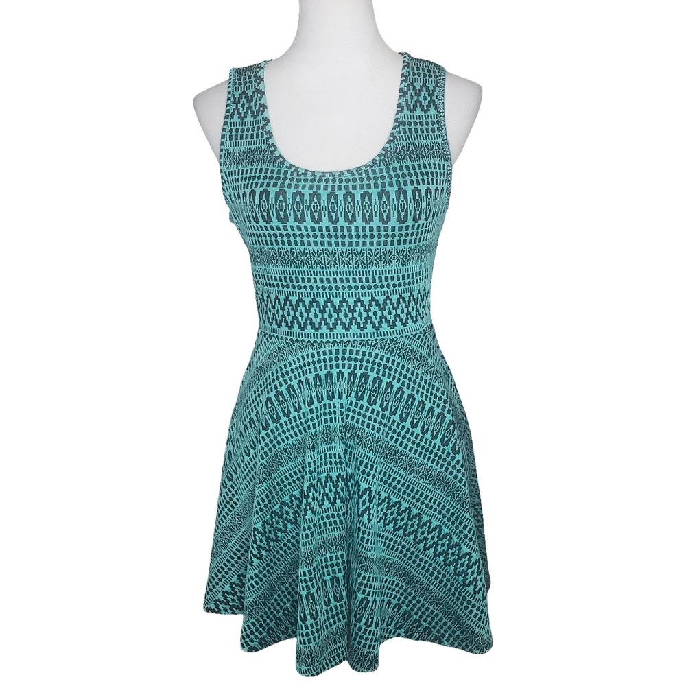 🦋Mandy K Teal & Black Backless Geometric Print Skater Dress